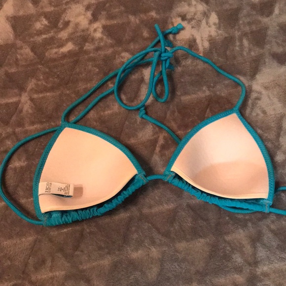 2 for 1 Bikini Tops - Picture 5 of 6